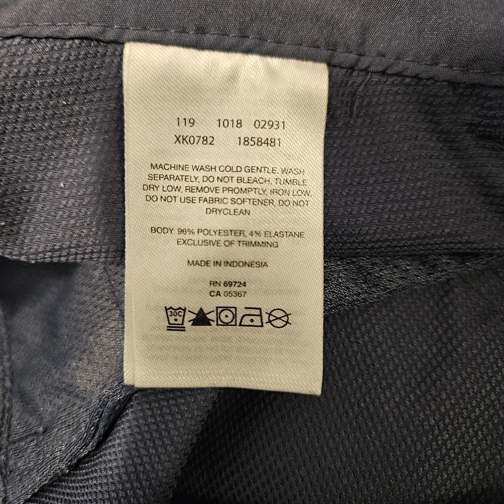 Columbia Kestrel Trail Stretch Capri‎ Blue Hiking Cargo Pants Women’s Size 10